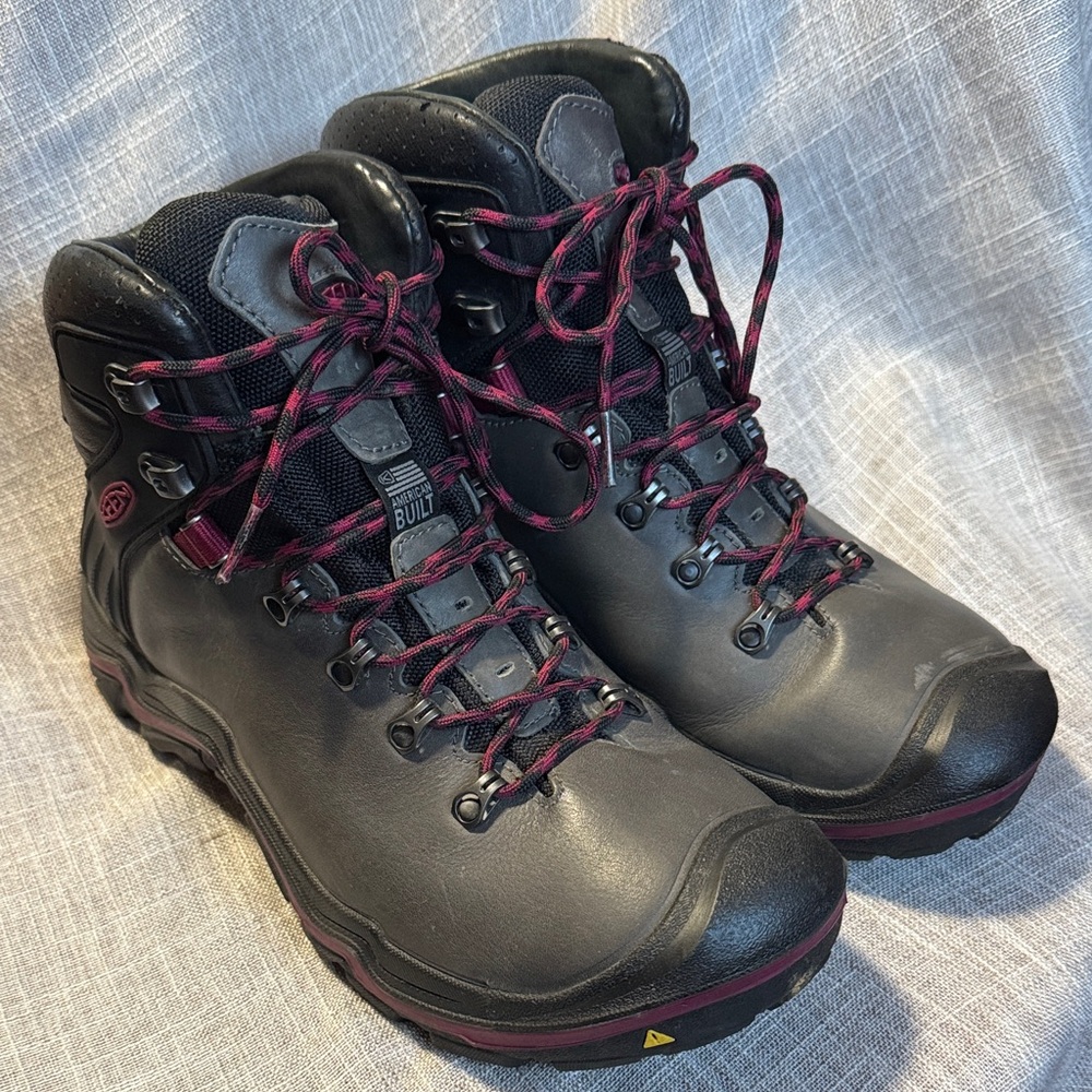 Keen Women's Hiking Boots
